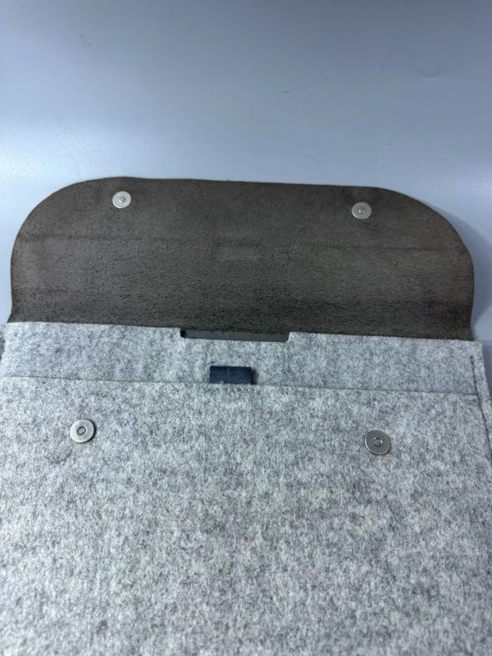 CITYSHEEP Leather MacBook case sleeve, gray & brown